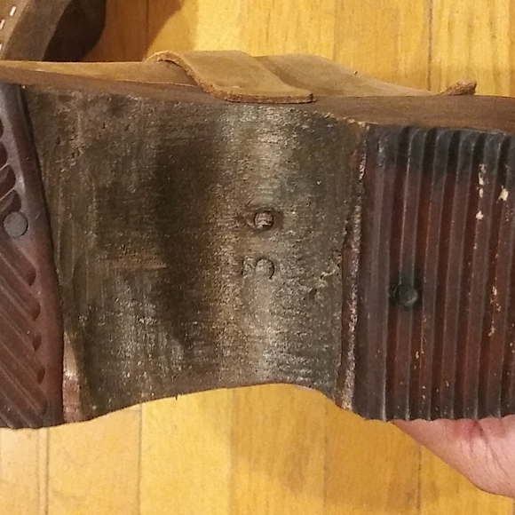 Swedish Clogs - Picture 3 of 6